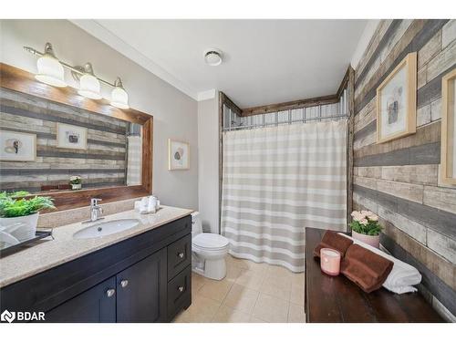 113-543 Timothy Street, Newmarket, ON - Indoor Photo Showing Bathroom