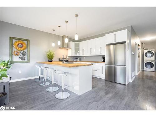 2834 Perry Avenue, Brechin, ON - Indoor Photo Showing Kitchen