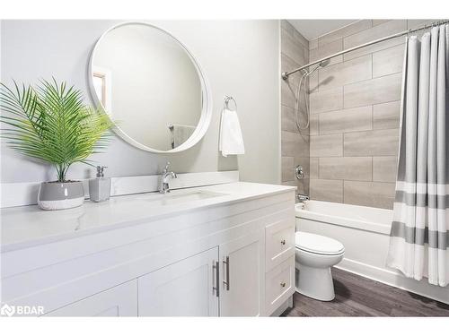 2834 Perry Avenue, Brechin, ON - Indoor Photo Showing Bathroom