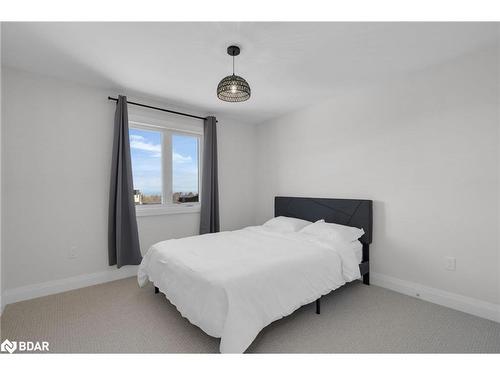 114 Sladden Court, Thornbury, ON - Indoor Photo Showing Bedroom