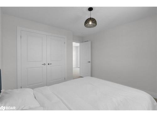 114 Sladden Court, Thornbury, ON - Indoor Photo Showing Bedroom