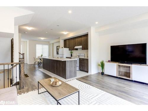 13 Sama Way, Wasaga Beach, ON - Indoor Photo Showing Living Room