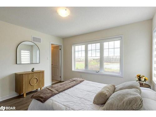 13 Sama Way, Wasaga Beach, ON - Indoor Photo Showing Bedroom