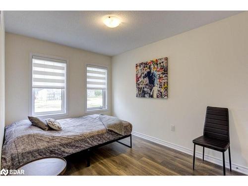 13 Sama Way, Wasaga Beach, ON - Indoor Photo Showing Bedroom