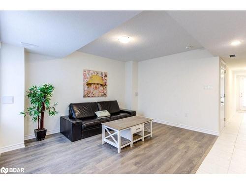 13 Sama Way, Wasaga Beach, ON - Indoor Photo Showing Other Room