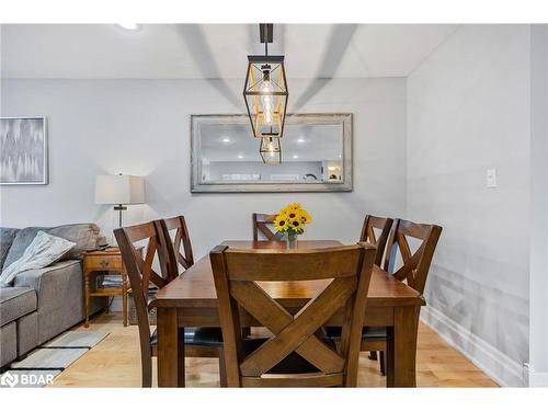 7 Howard Crescent, Barrie, ON - Indoor Photo Showing Dining Room