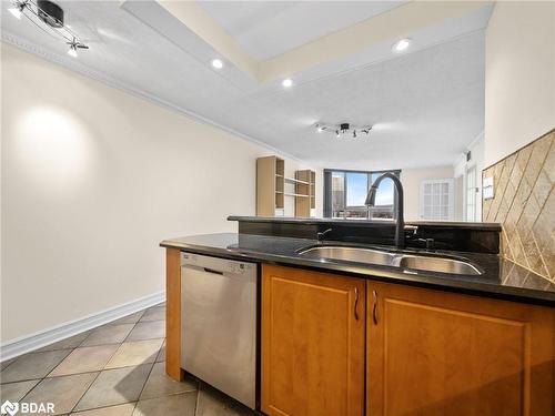 1103-140 Dunlop Street E, Barrie, ON - Indoor Photo Showing Kitchen With Double Sink