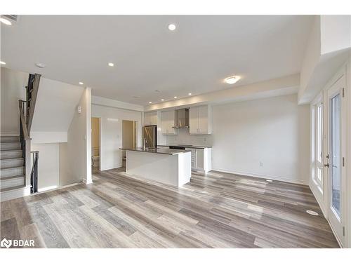 154 Elgin Street Street, Orillia, ON - Indoor Photo Showing Kitchen