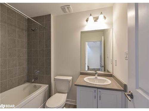 154 Elgin Street Street, Orillia, ON - Indoor Photo Showing Bathroom