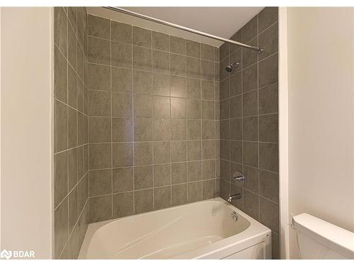 154 Elgin Street Street, Orillia, ON - Indoor Photo Showing Bathroom