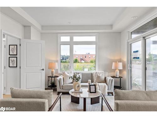 12 Wyn Wood Lane, Orillia, ON - Indoor Photo Showing Living Room