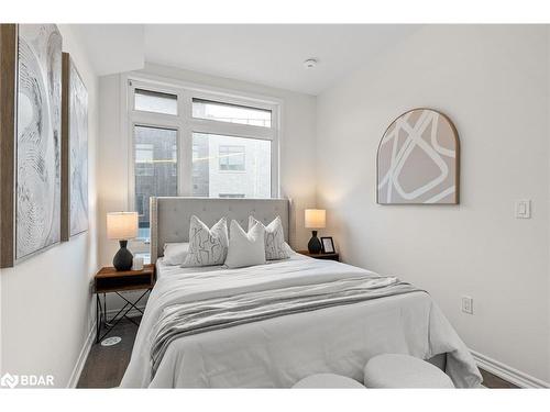 12 Wyn Wood Lane, Orillia, ON - Indoor Photo Showing Bedroom