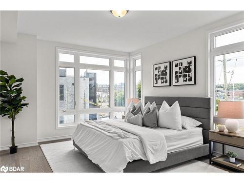 12 Wyn Wood Lane, Orillia, ON - Indoor Photo Showing Bedroom