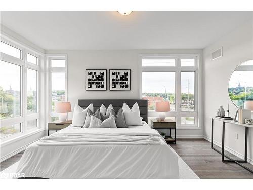 12 Wyn Wood Lane, Orillia, ON - Indoor Photo Showing Bedroom