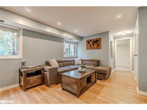 46 Patricia Avenue, Barrie, ON - Indoor Photo Showing Living Room