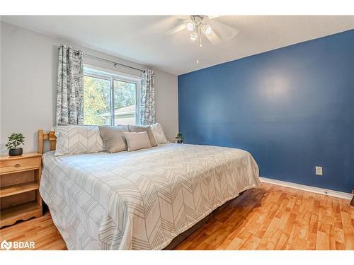 46 Patricia Avenue, Barrie, ON - Indoor Photo Showing Bedroom