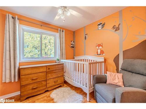 46 Patricia Avenue, Barrie, ON - Indoor Photo Showing Bedroom