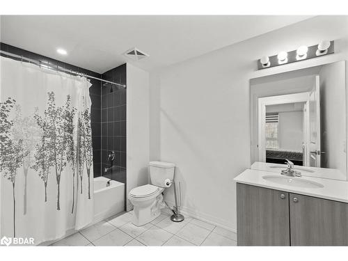 208-306 Essa Road, Barrie, ON - Indoor Photo Showing Bathroom