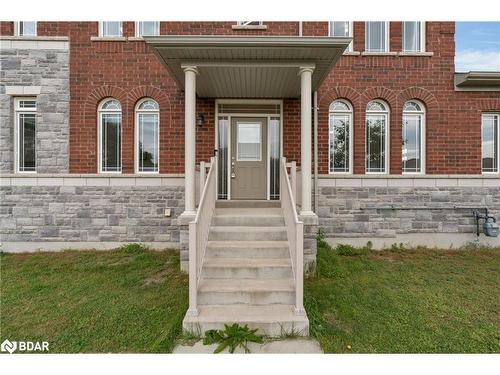 52 Pearl Street, Wasaga Beach, ON - Outdoor With Facade