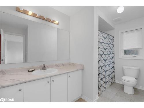 52 Pearl Street, Wasaga Beach, ON - Indoor Photo Showing Bathroom