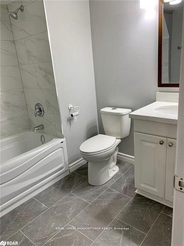 11 Michael Avenue, Hamilton, ON - Indoor Photo Showing Bathroom