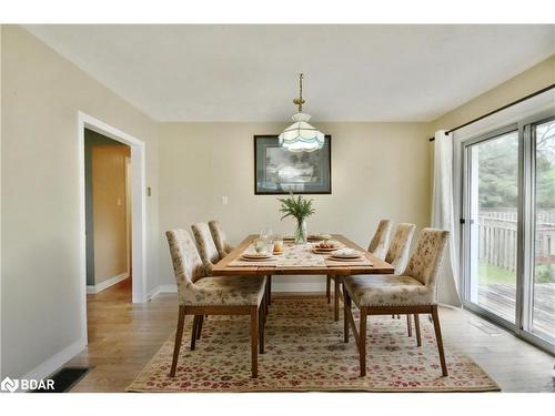 5 Creswick Court, Barrie, ON - Indoor Photo Showing Dining Room