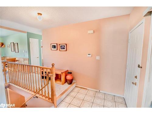 17 Mayfair Drive, Barrie, ON - Indoor Photo Showing Other Room