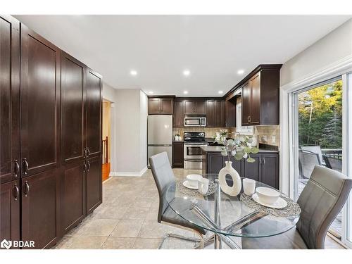 100 Pine Post Road, Keswick, ON - Indoor Photo Showing Dining Room