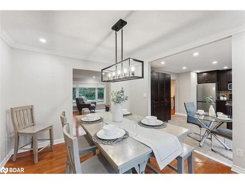 100 Pine Post Road, Keswick, ON - Indoor Photo Showing Dining Room