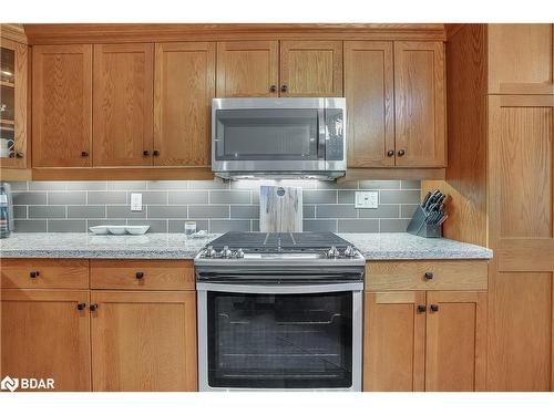 5 Northwood Court, Oro-Medonte, ON - Indoor Photo Showing Kitchen