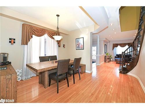 17 Via Romano Way, Brampton, ON - Indoor Photo Showing Dining Room