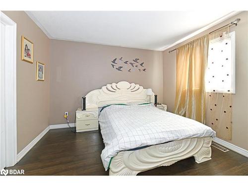 17 Via Romano Way, Brampton, ON - Indoor Photo Showing Bedroom