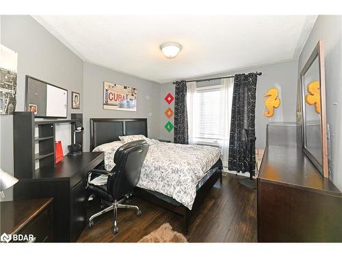 17 Via Romano Way, Brampton, ON - Indoor Photo Showing Bedroom