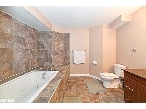 17 Via Romano Way, Brampton, ON - Indoor Photo Showing Bathroom