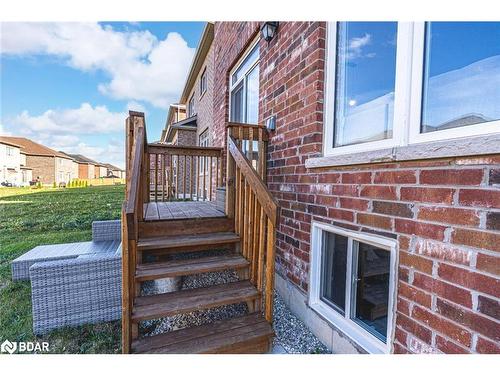 2252 Grainger Loop, Innisfil, ON - Outdoor With Deck Patio Veranda