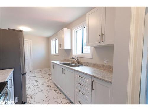 43 Charlbrook Avenue, Barrie, ON - Indoor Photo Showing Kitchen With Double Sink