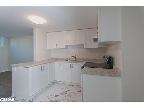 43 Charlbrook Avenue, Barrie, ON - Indoor Photo Showing Kitchen With Double Sink