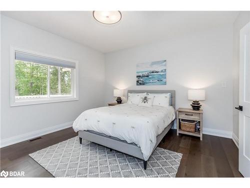 268 Dock Road, Barrie, ON - Indoor Photo Showing Bedroom