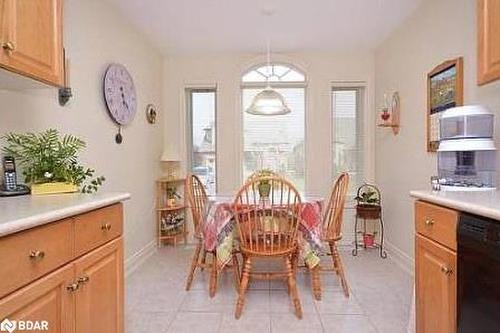 28-150 Bella Vista Trail, Alliston, ON - Indoor Photo Showing Dining Room