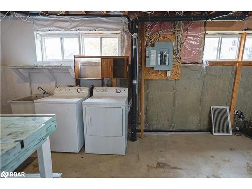 539 Bruce Avenue, Greater Sudbury, ON - Indoor Photo Showing Laundry Room