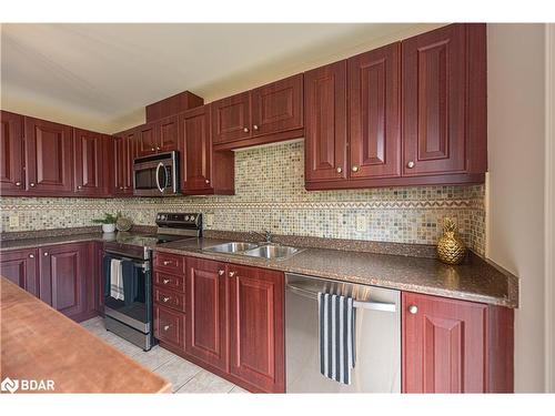 25-800 West Ridge Boulevard, Orillia, ON - Indoor Photo Showing Kitchen With Double Sink