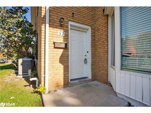 57 Arbour Glen Crescent, London, ON - Outdoor With Exterior