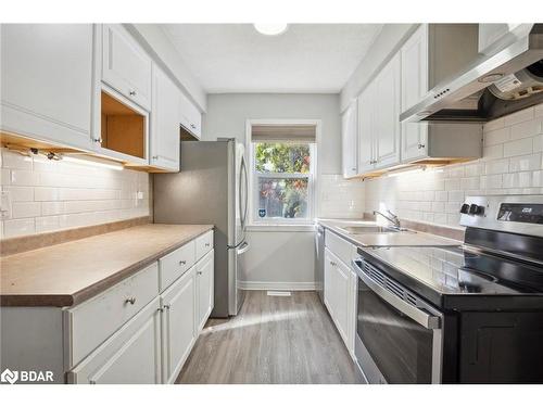 57 Arbour Glen Crescent, London, ON - Indoor Photo Showing Kitchen