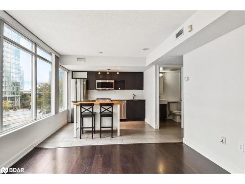 201-15 Brunel Court, Toronto, ON - Indoor Photo Showing Kitchen