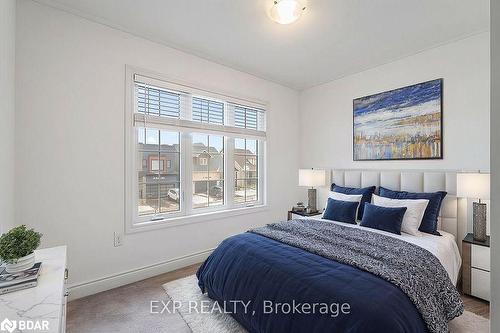 21 Olympic Gate, Barrie, ON - Indoor Photo Showing Bedroom