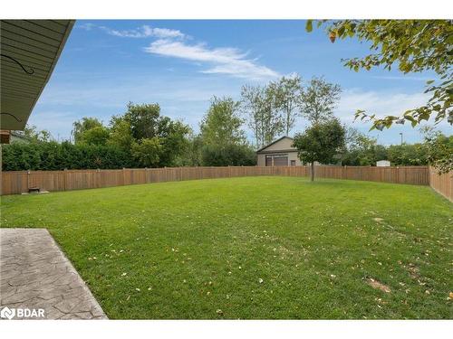 938 Corner Avenue, Lefroy, ON - Outdoor With Backyard