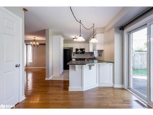 40 Livia Herman Way, Barrie, ON - Indoor Photo Showing Kitchen