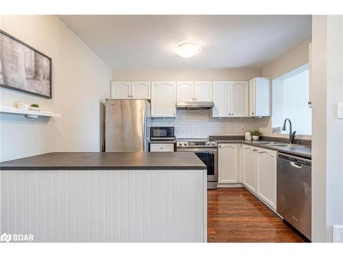 163 Southwinds Crescent, Midland, ON - Indoor Photo Showing Kitchen With Stainless Steel Kitchen