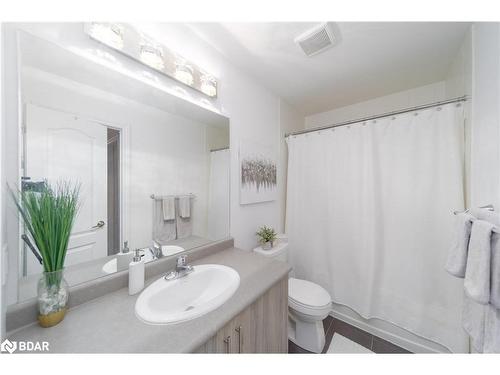 42 Andean Lane, Barrie, ON - Indoor Photo Showing Bathroom