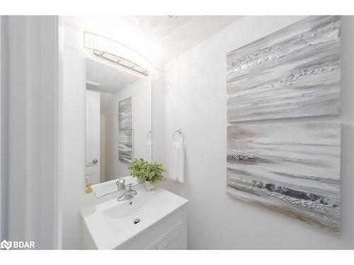 42 Andean Lane, Barrie, ON - Indoor Photo Showing Bathroom